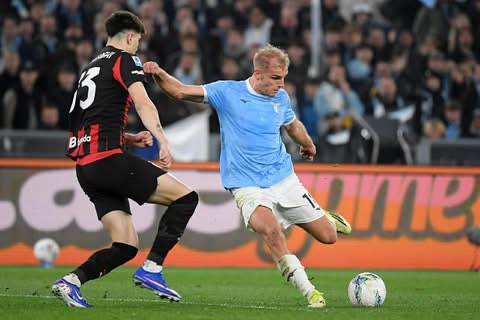 Serie A, Lazio-Milan 1-0: decide Isaksen la sfida dell’Olimpico