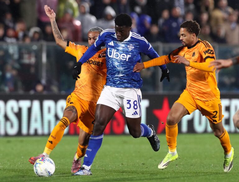 Diao riaccende la polemica social: pubblicata la foto del contatto con Wesley